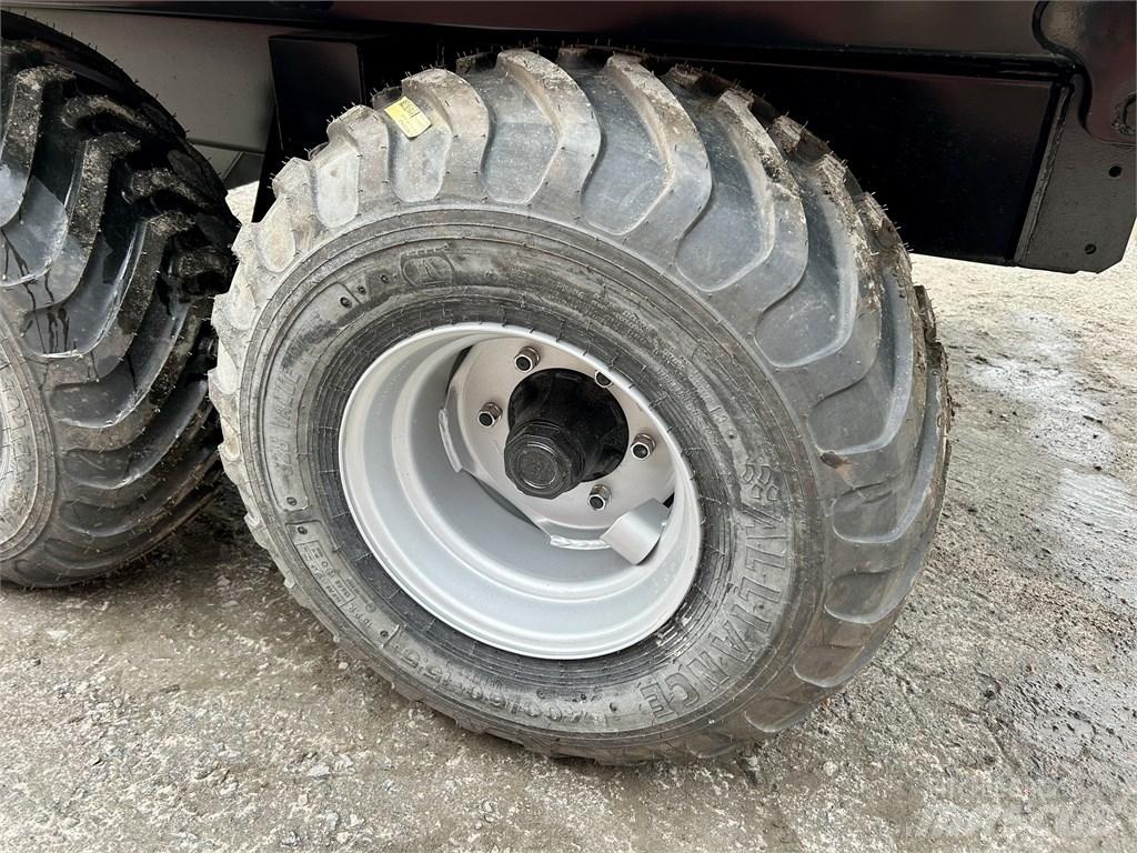 Robus RE8-04 Тракторные самосвальные прицепы
