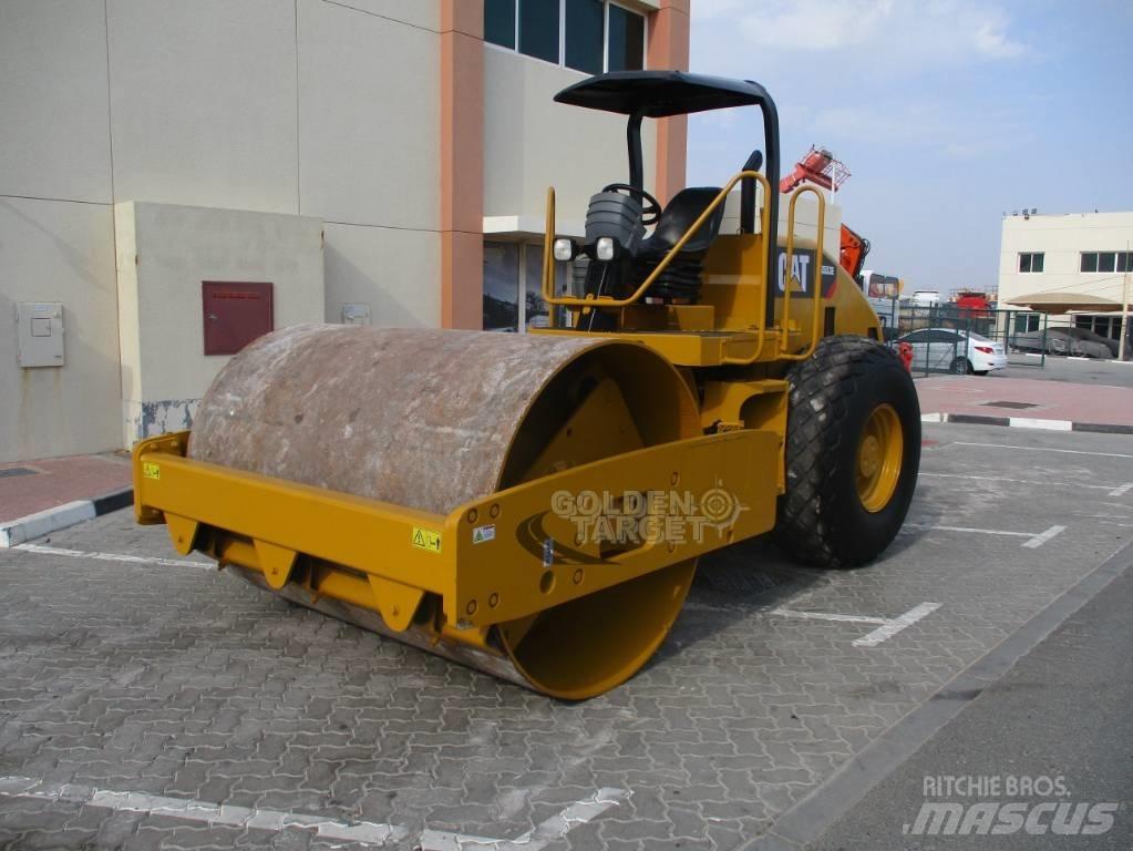 CAT CS 533 E Roller Грунтовые катки