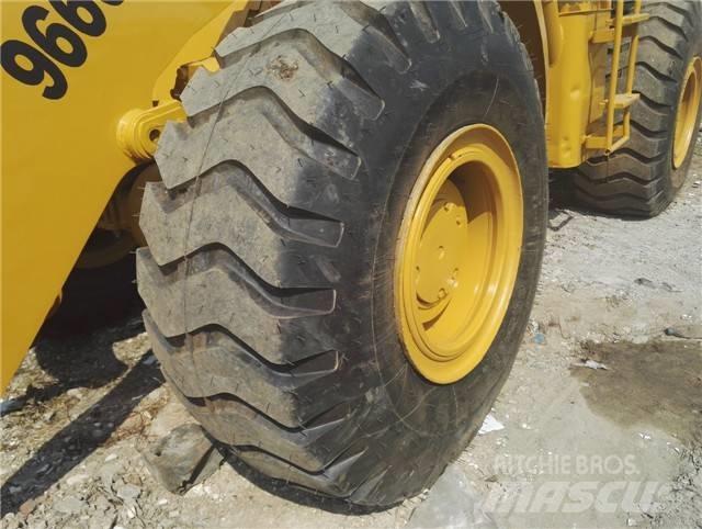 CAT 966 G Фронтальные погрузчики