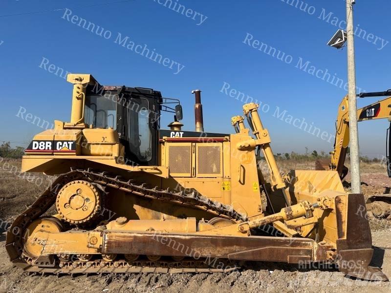 CAT D 8 R Гусеничные бульдозеры