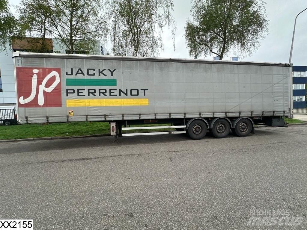 Fruehauf Tautliner Тентованные полуприцепы