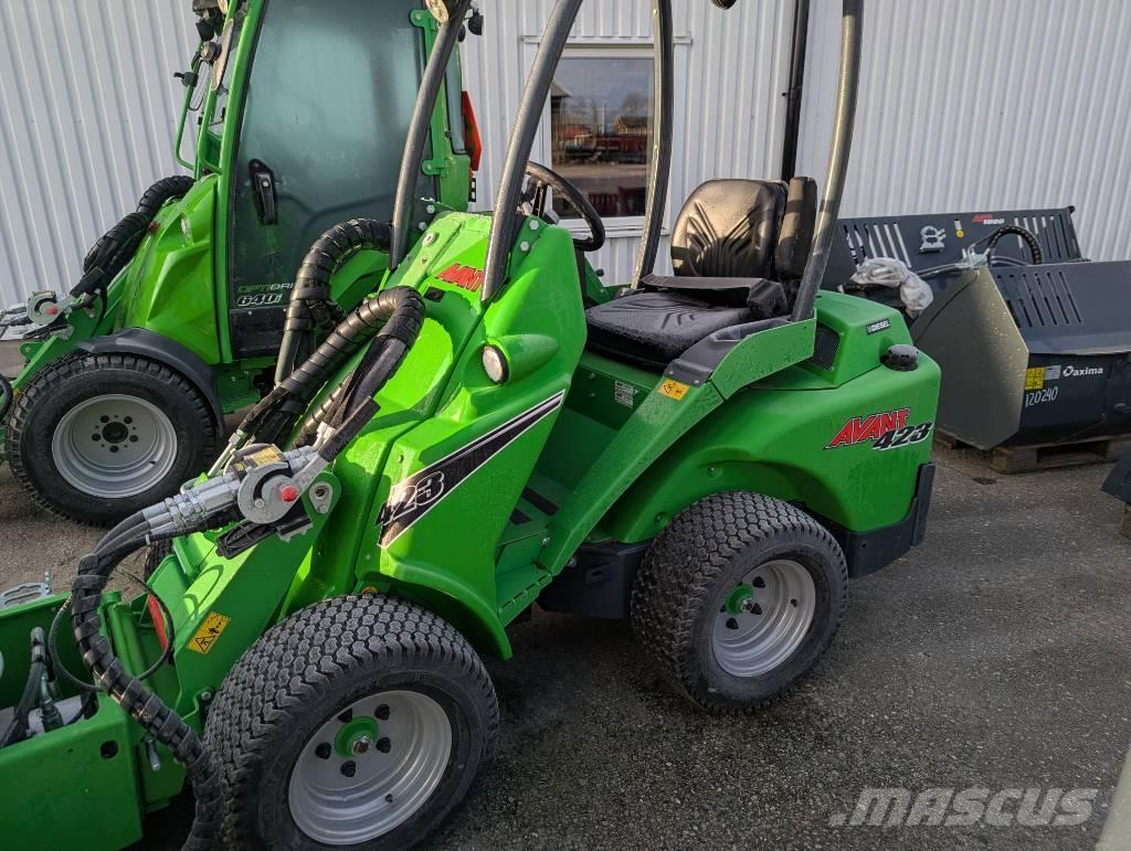 Avant 423 Мини-погрузчики