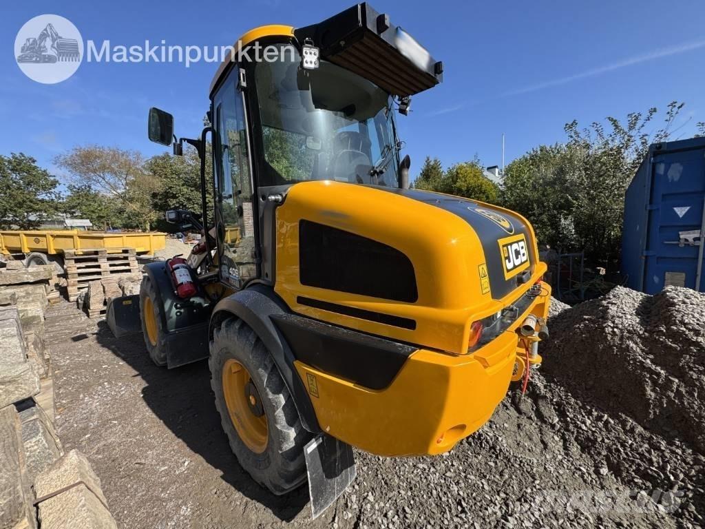 JCB 409 Фронтальные погрузчики