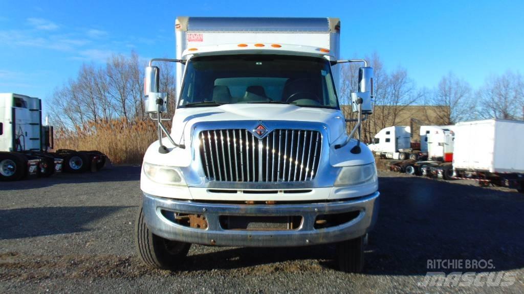 International 4300 Грузовики-Фургоны