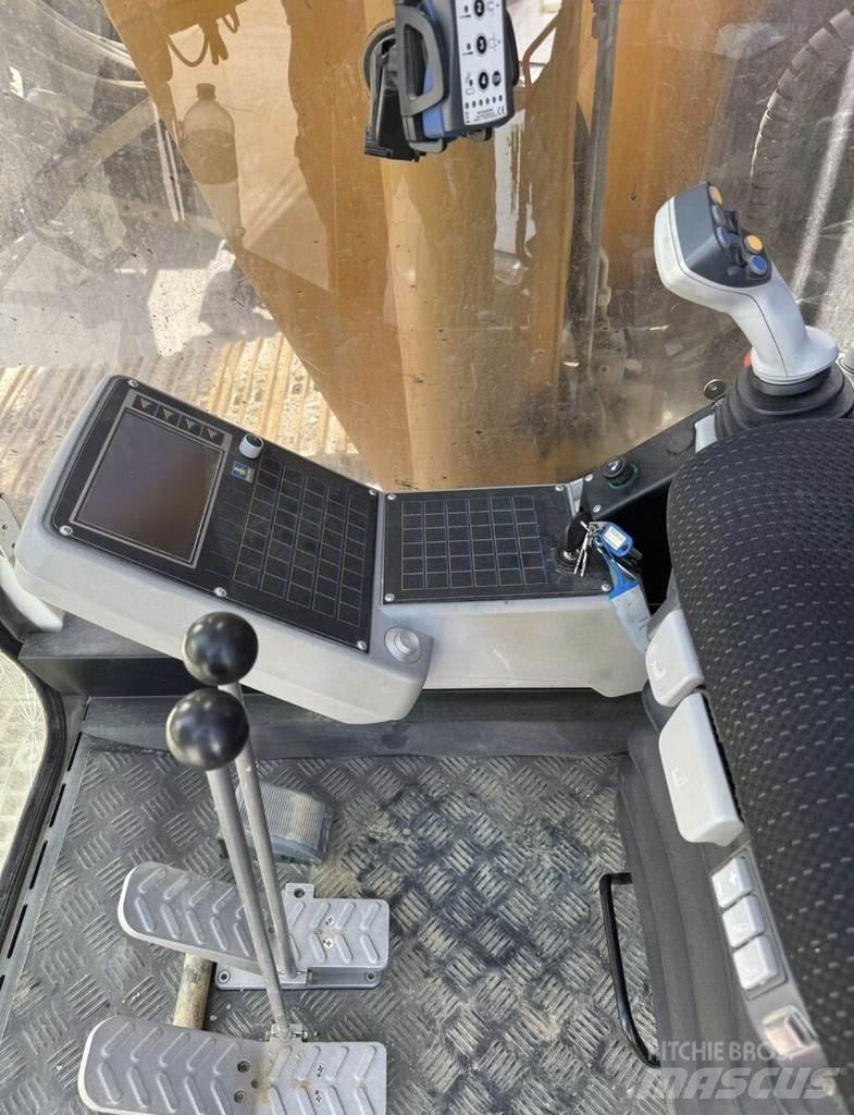 Bauer BG 23 H Гусеничные буровые установки