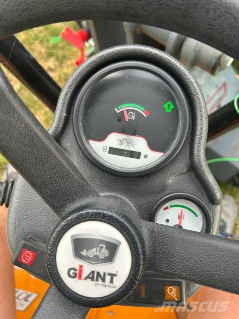 GiANT G 1200 Малые погрузчики