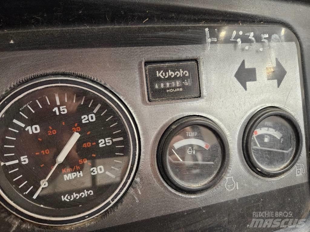 Kubota RTV 900 Коммунальные мини-погрузчики