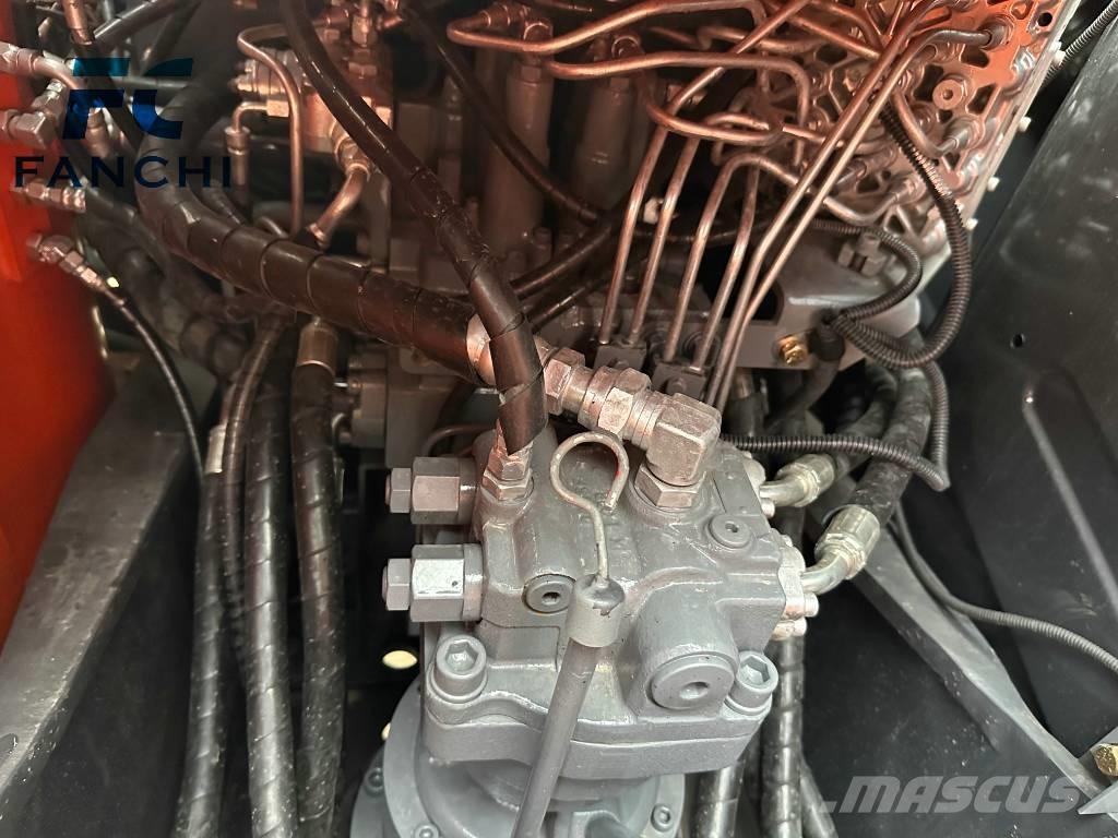 Hitachi ZX 120 Гусеничные экскаваторы