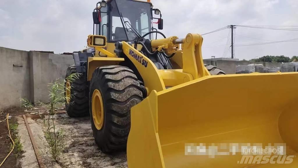 Komatsu WA 470 Фронтальные погрузчики