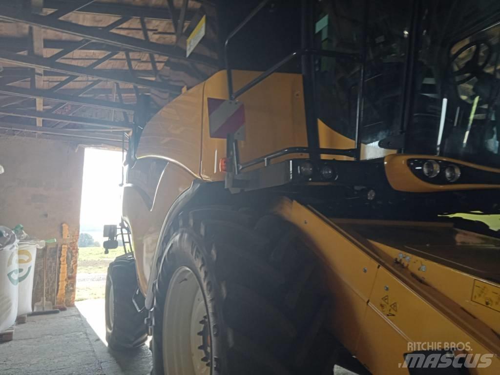 New Holland CX 8.70 Зерноуборочные комбайны