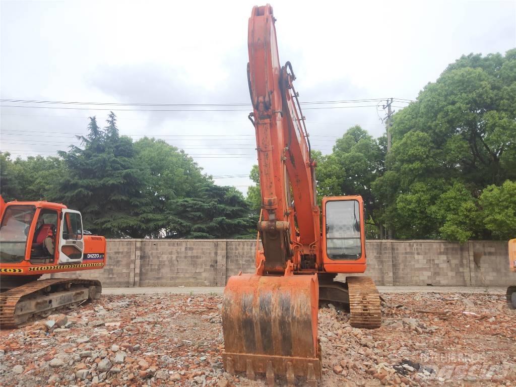 Doosan DH 220 LC-7 Гусеничные экскаваторы