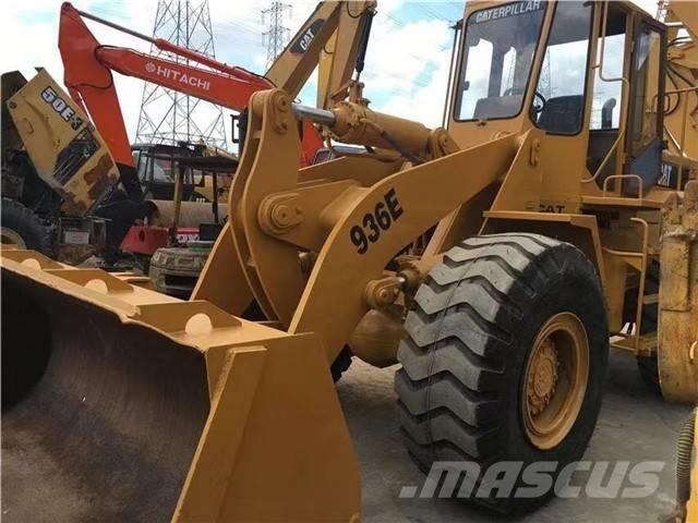 CAT 936 E Фронтальные погрузчики