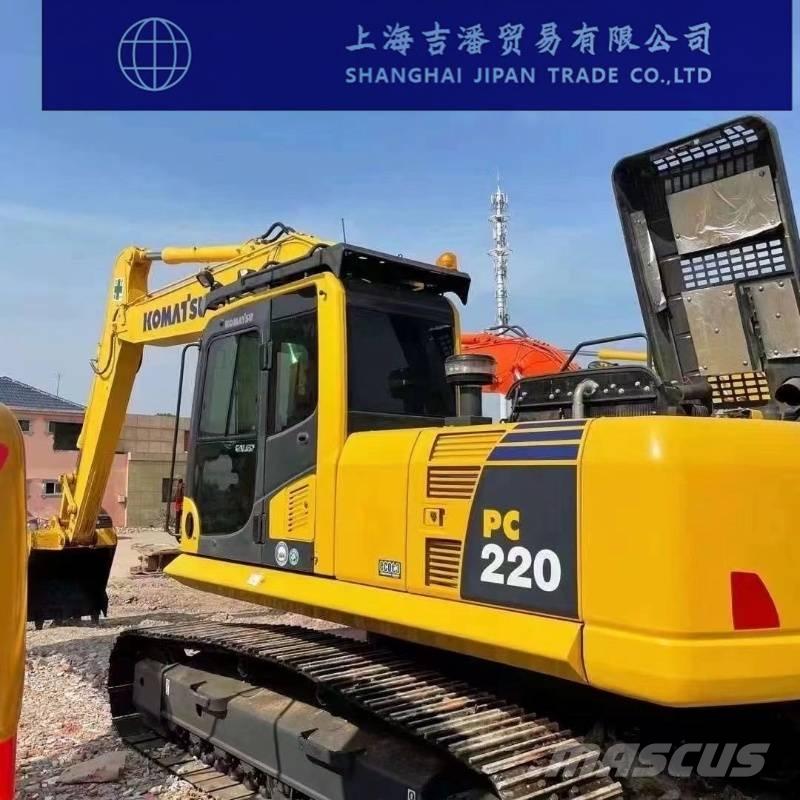 Komatsu PC 220 Гусеничные экскаваторы