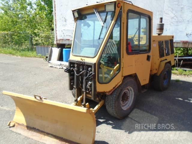 Trackless MT5T Другая техника для уборки снега