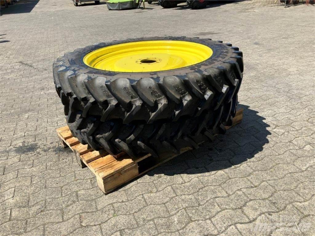 BKT 320/90R42 Шины и колёса