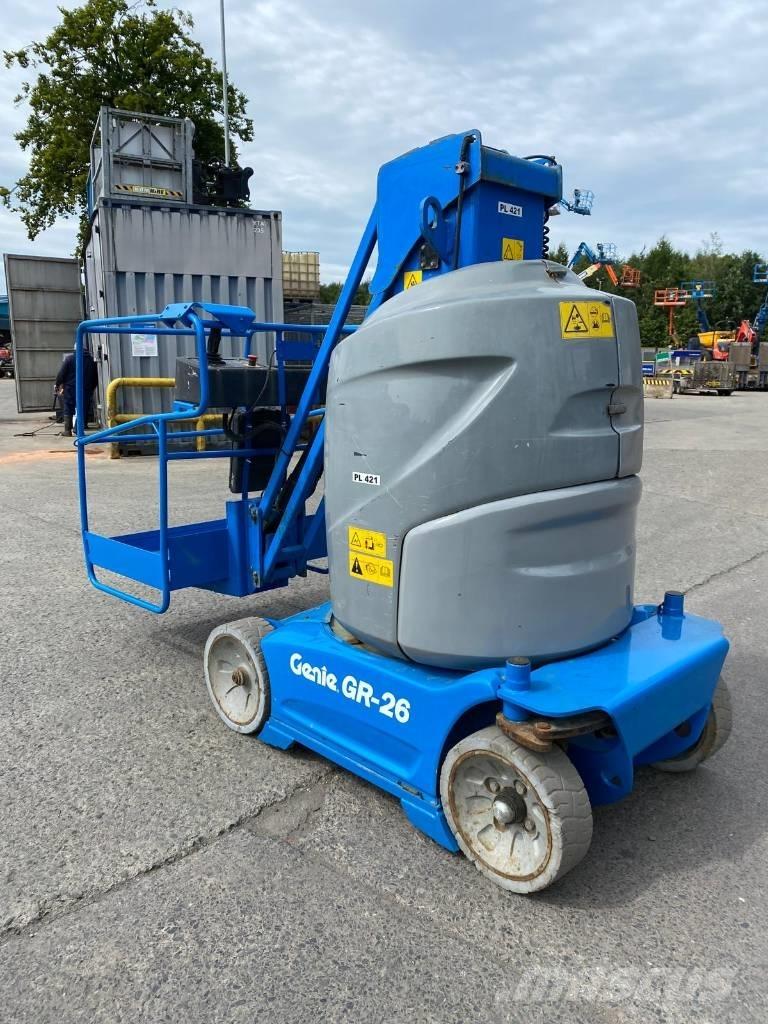 Genie GR 26 J Вертикальные мачтовые подъемники