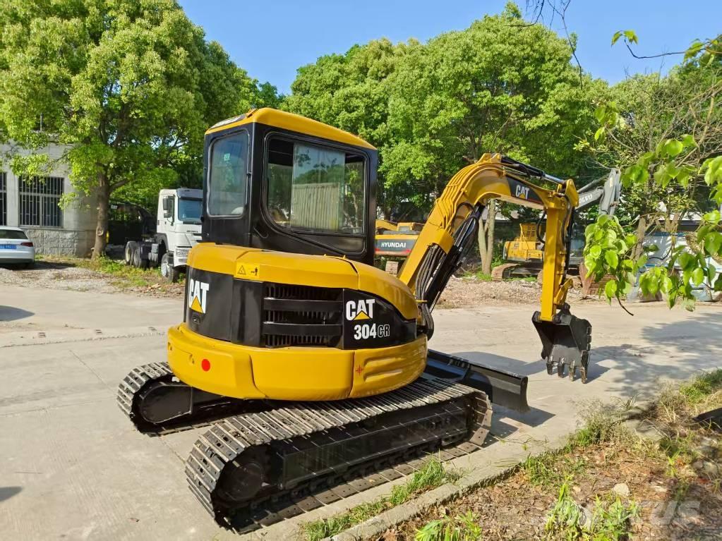 CAT 304 CR Мини-экскаваторы