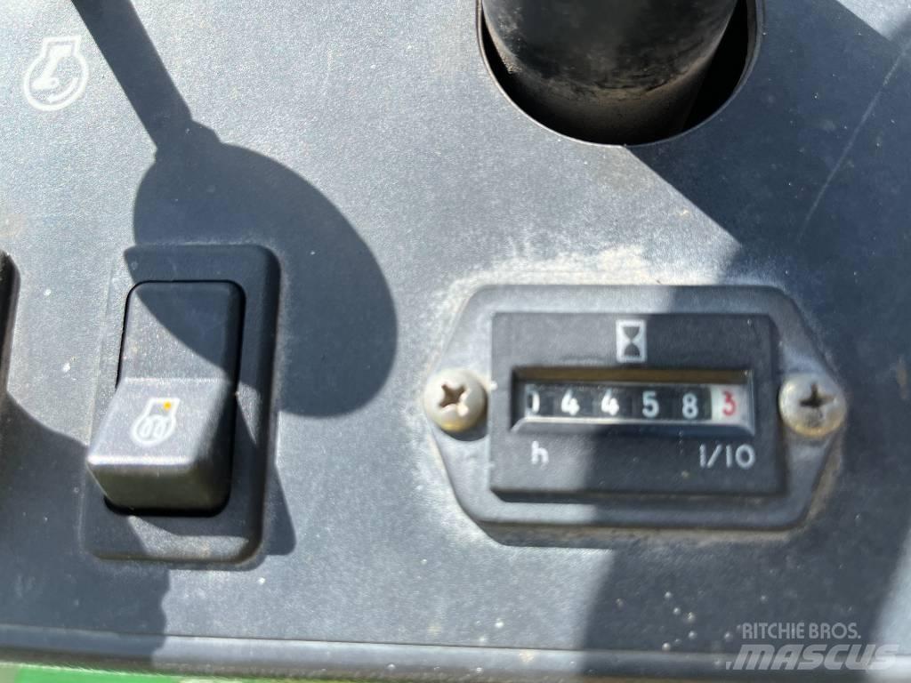 John Deere 2653 A Самоходные газонокосилки