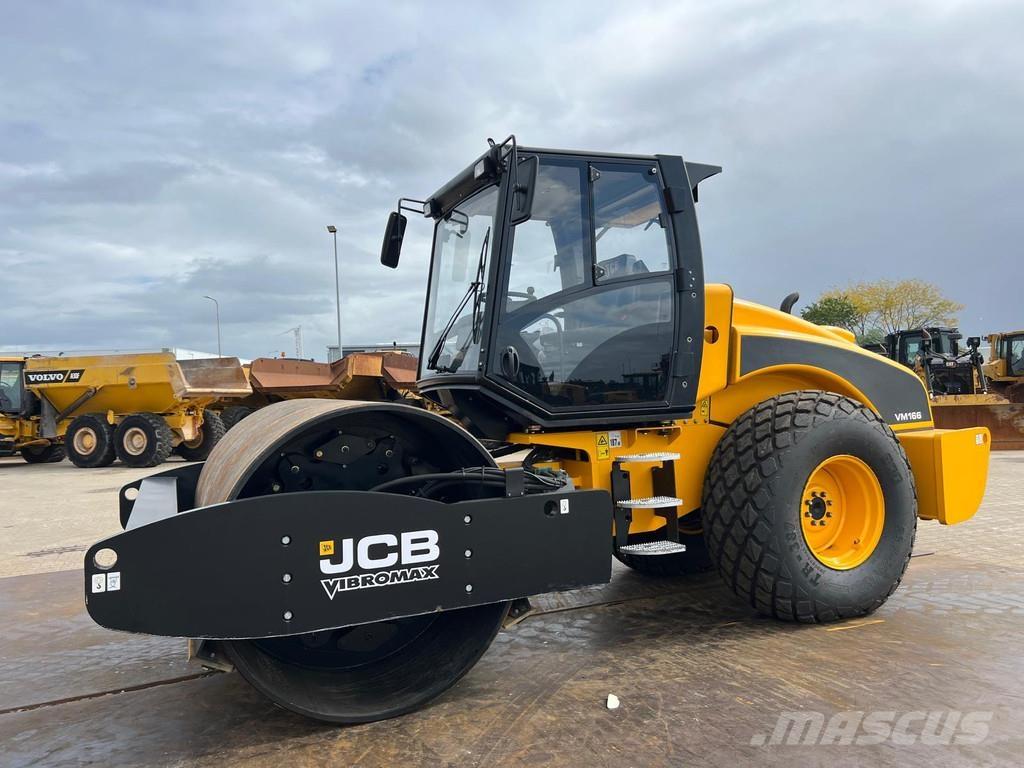 JCB VM166D Грунтовые катки