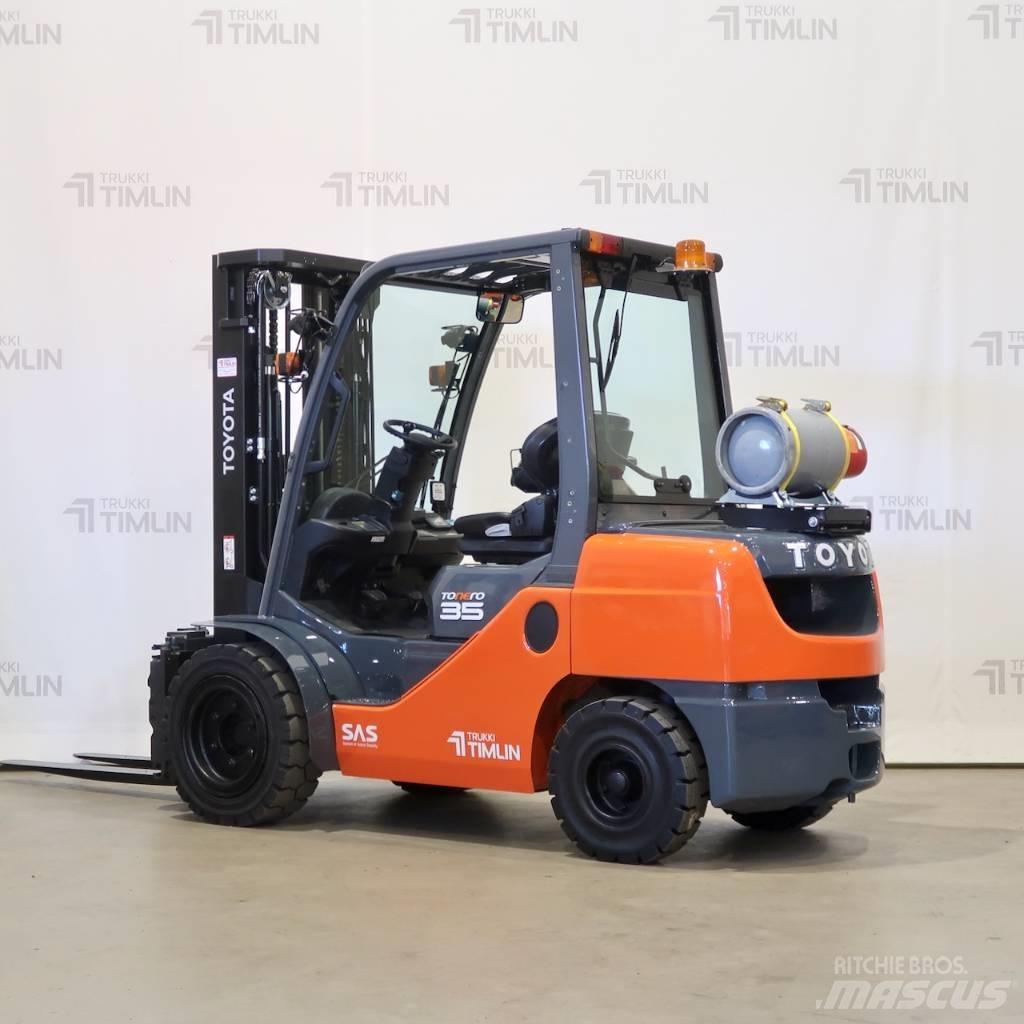 Toyota 02-8FGJF35 Газовые погрузчики