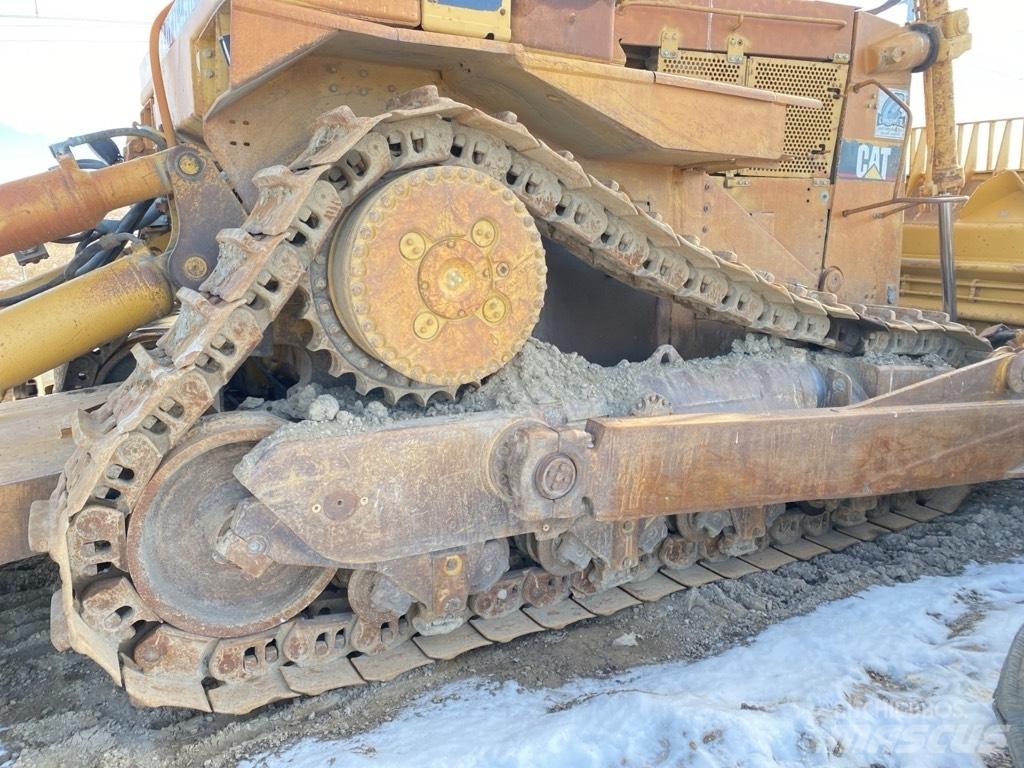 CAT D10N Гусеничные бульдозеры