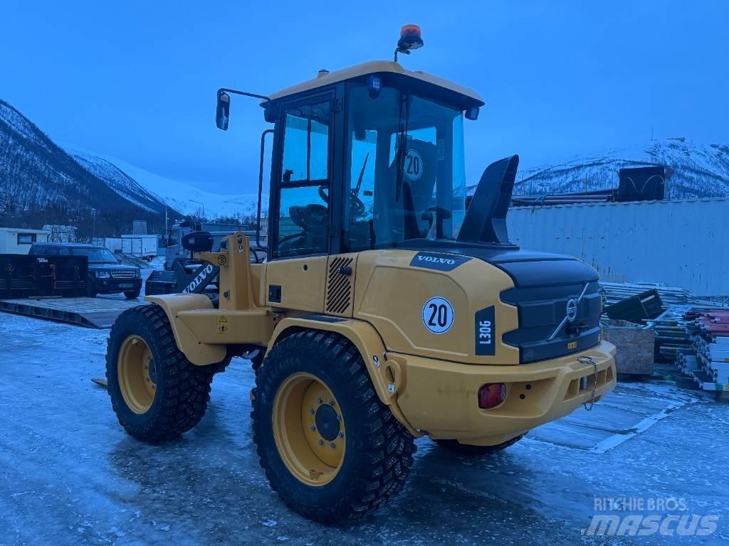 Volvo L 30 G Фронтальные погрузчики