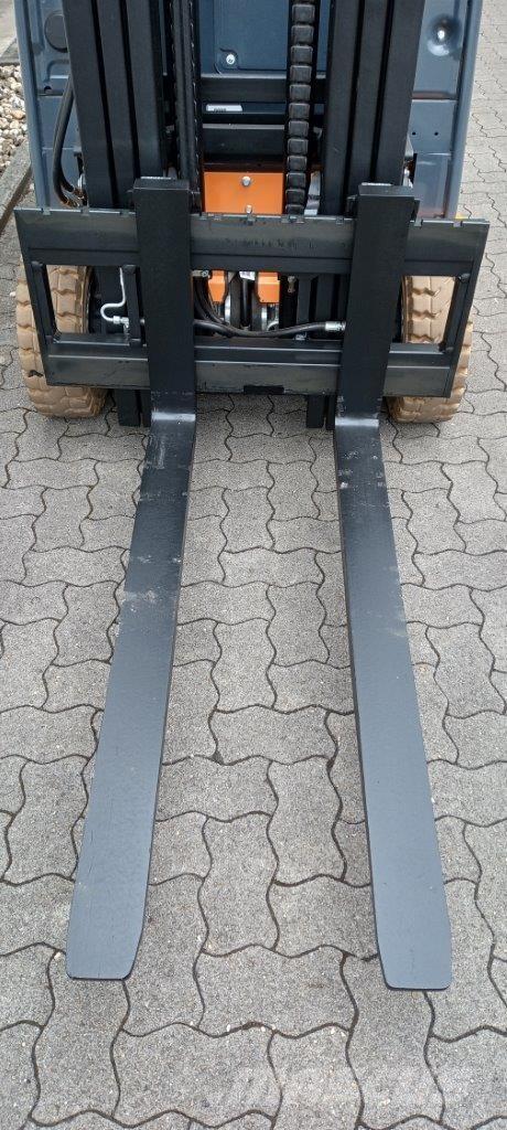 Toyota 8FBM16T Электропогрузчики