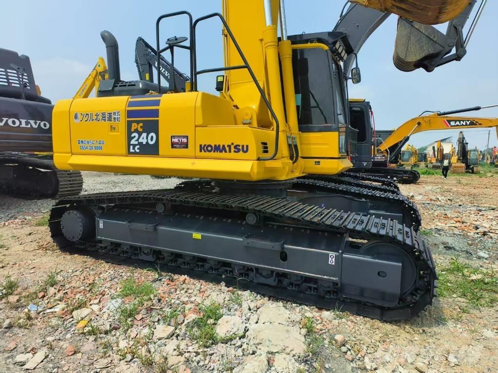 Komatsu PC 240-8 Малые экскаваторы 7т-12т