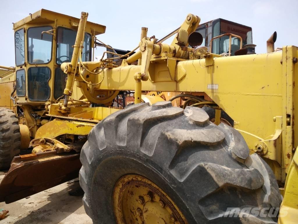Komatsu GD 705 A-4A Грейдеры