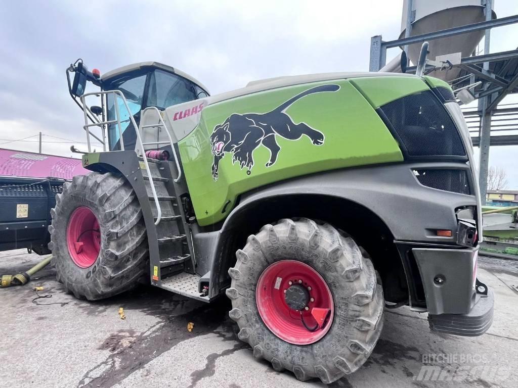 CLAAS Jaguar 980 Самоходные кормоуборочные комбайны