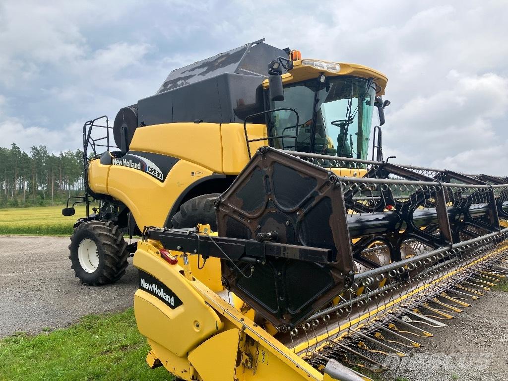 New Holland CR 980 Зерноуборочные комбайны