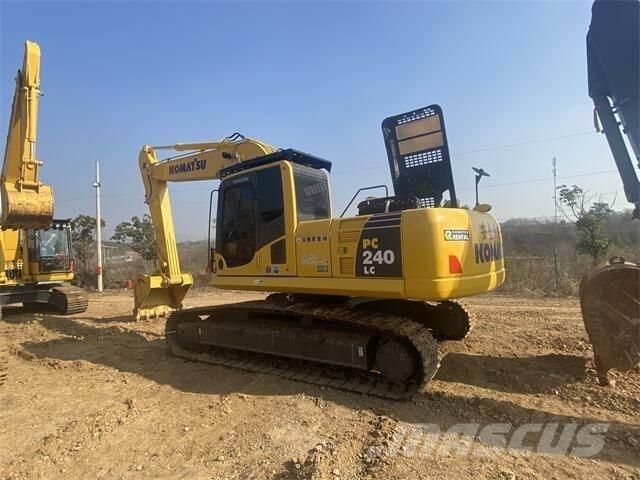 Komatsu PC 240-8 Гусеничные экскаваторы