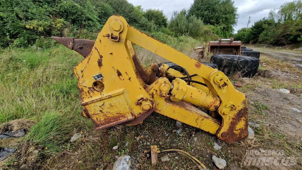 Komatsu D85 Ходовая часть и подвеска