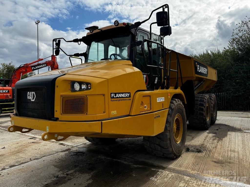 CAT 730 Шарнирно-сочленённые самосвалы