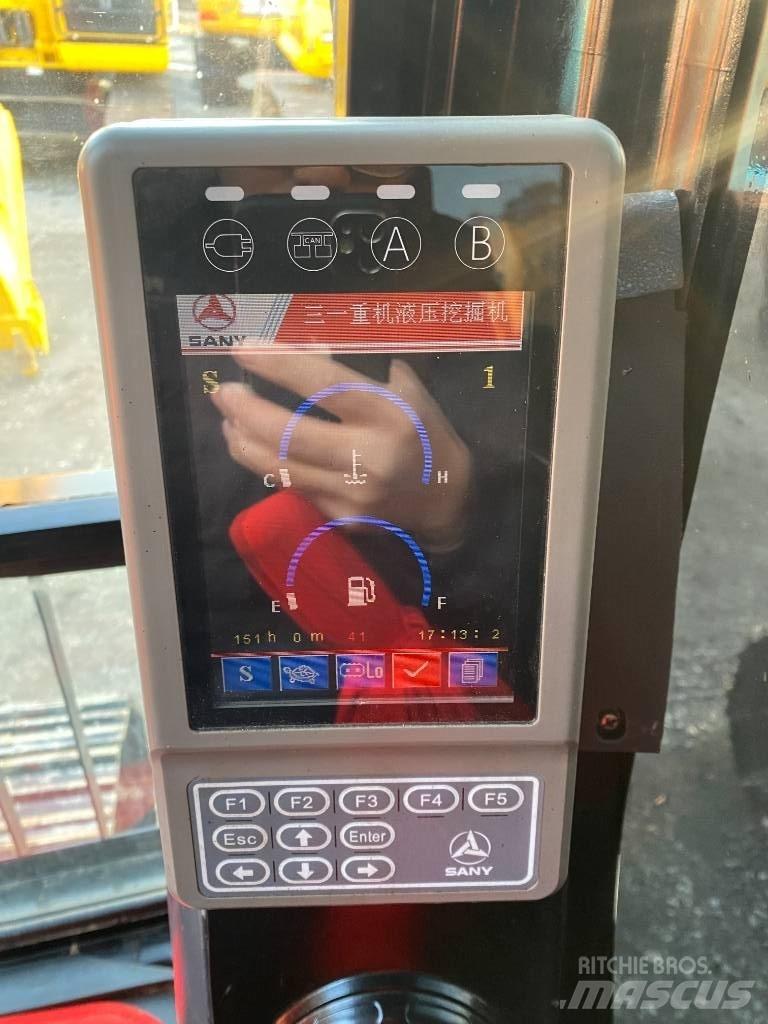 Sany 215C Гусеничные экскаваторы