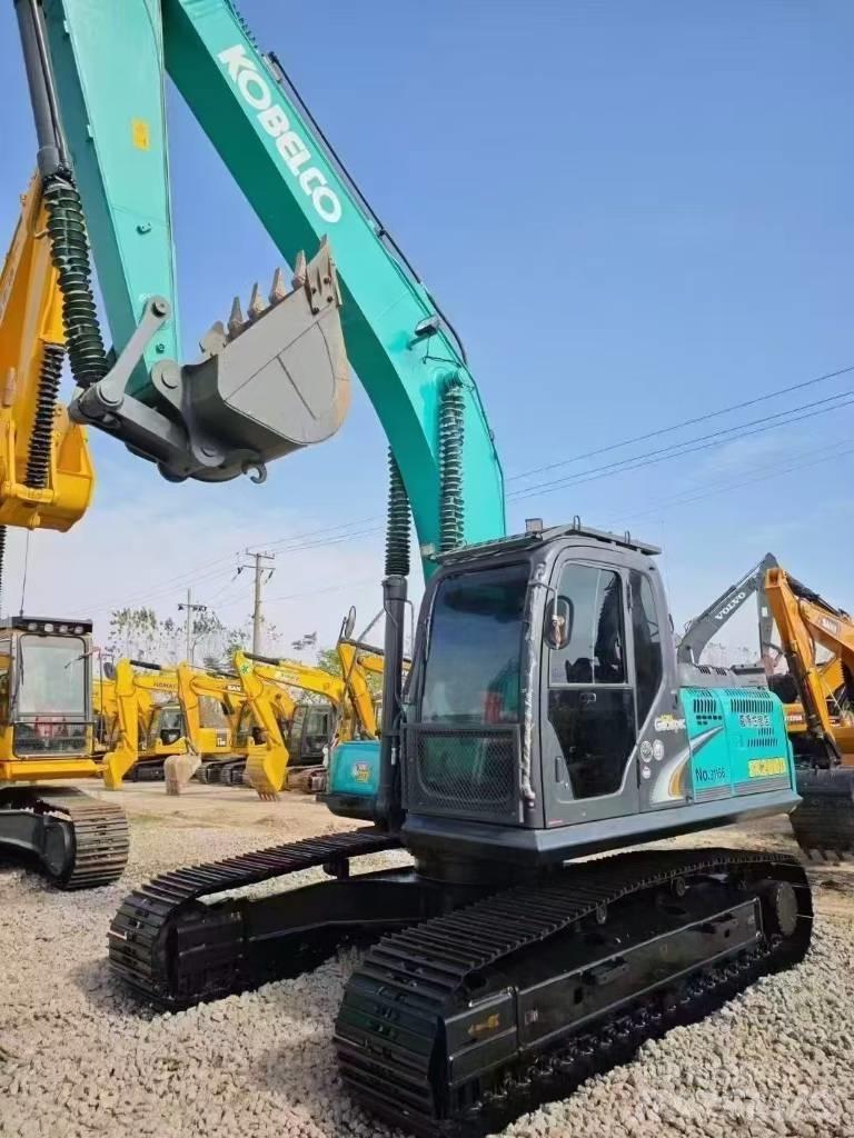 Kobelco SK 200 Гусеничные экскаваторы