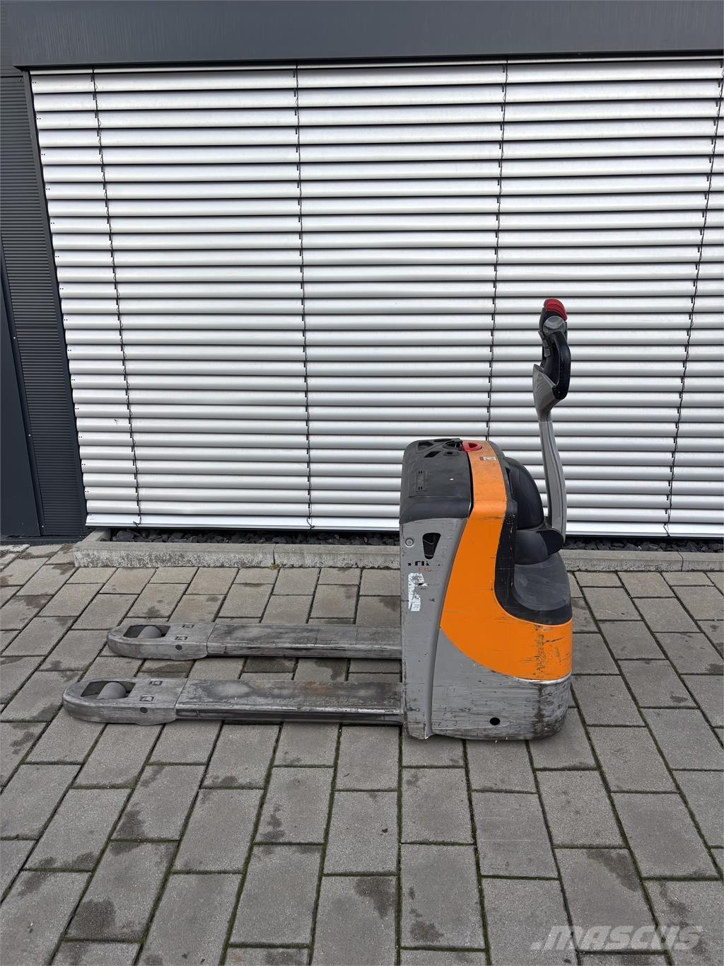 Still EXU16 Ручные штабелёры с электроподъёмом