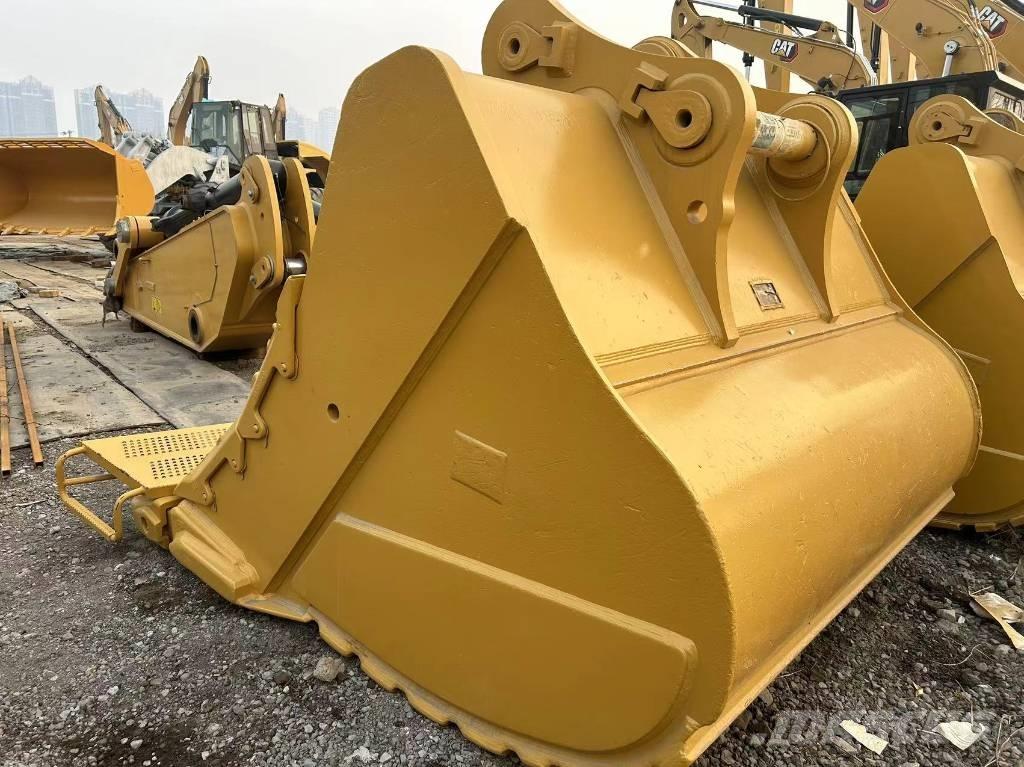 CAT 2020 CAT 390F Колёсные экскаваторы