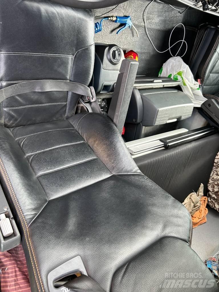 MAN TGX 18.480 XLX Седельные тягачи