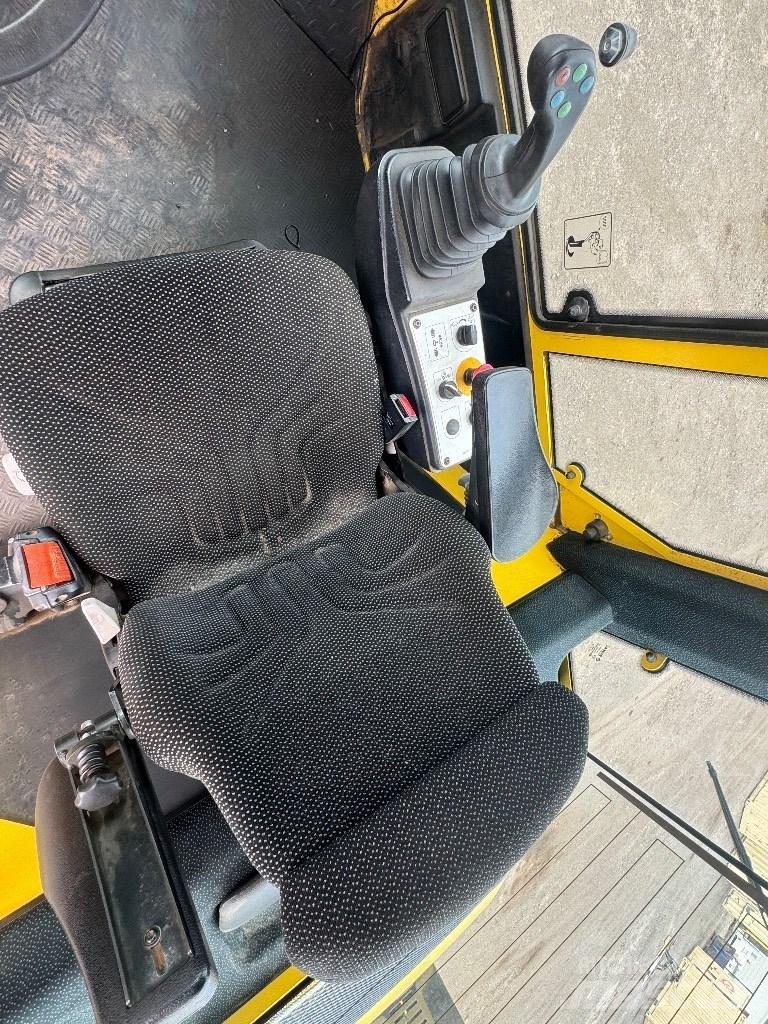 Bomag BW 216 D H-4 Грунтовые катки