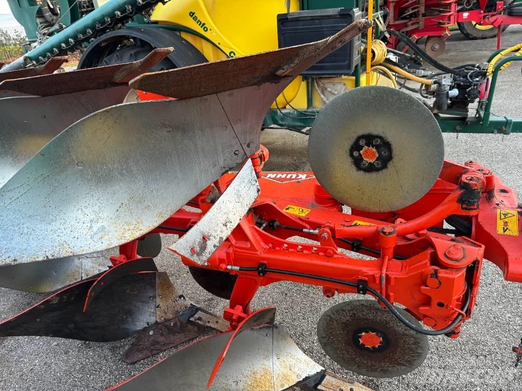 Kuhn Vari-Master 123 Оборотные плуги