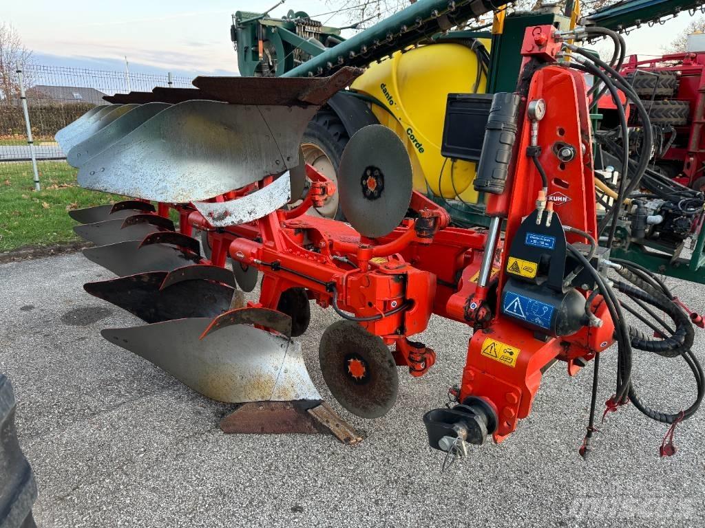 Kuhn Vari-Master 123 Оборотные плуги