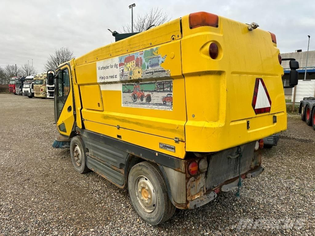 Johnston CN400 Вакуумные уборочные машины