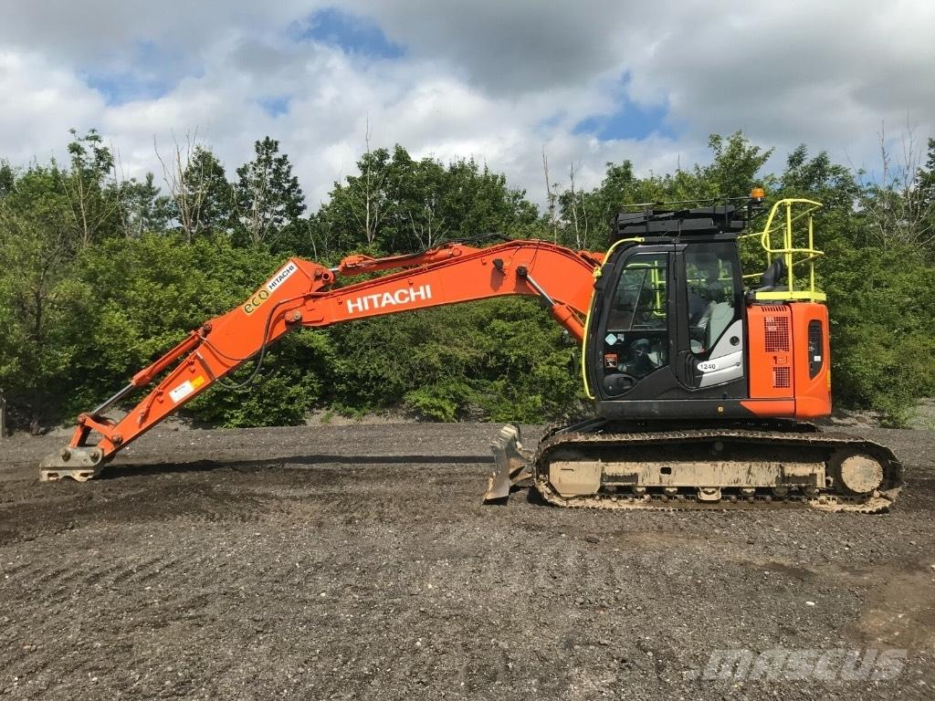 Hitachi ZX 135 US-6 Гусеничные экскаваторы
