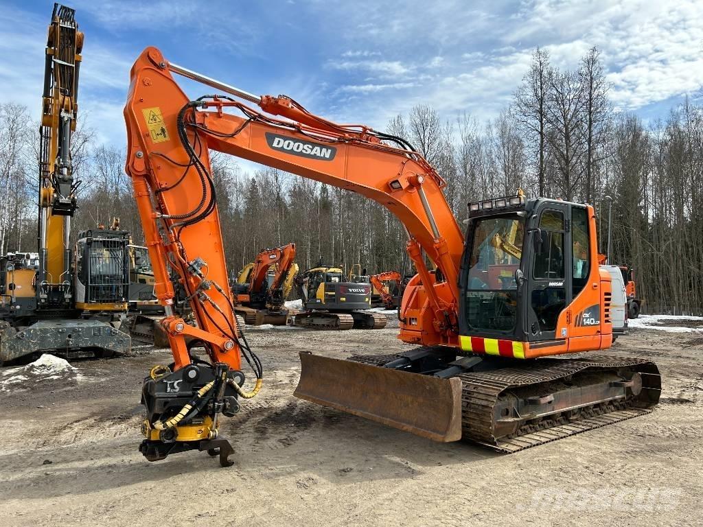 Doosan DX 140 LCR-3 Гусеничные экскаваторы