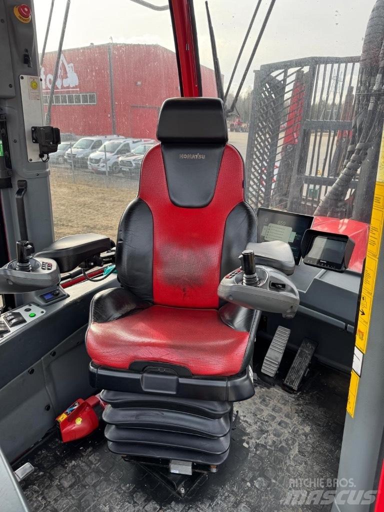 Komatsu 895 Форвардеры