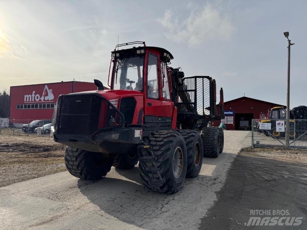 Komatsu 895 Форвардеры