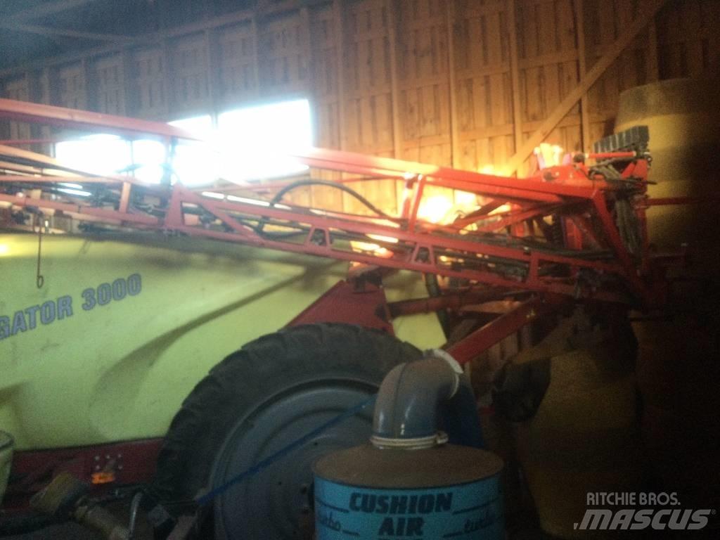 Hardi Navigator 3000 Прицепные опрыскиватели
