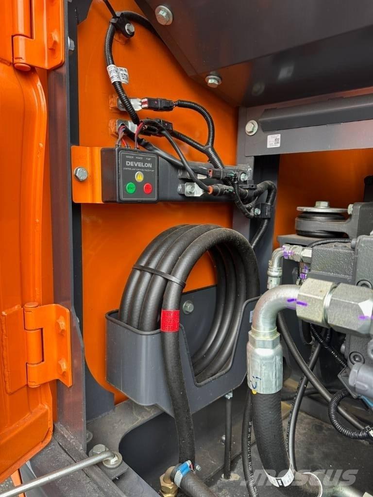Develon DX 225 LC-7M Гусеничные экскаваторы