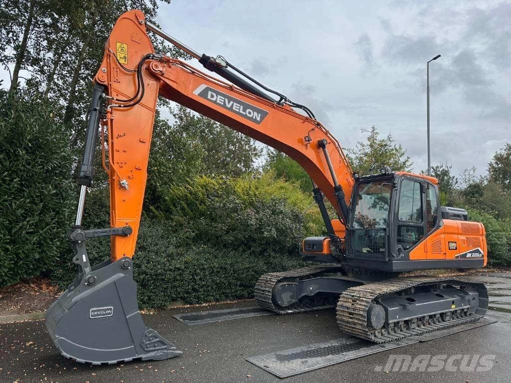 Develon DX 225 LC-7M Гусеничные экскаваторы